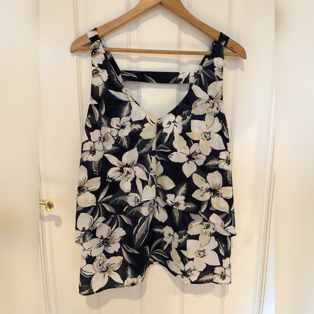 Floral Belle and Sky top size extra large